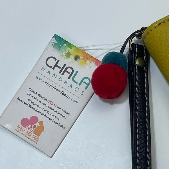 NWT Chala Llama Vegan Leather Wallet - Picture 10 of 11